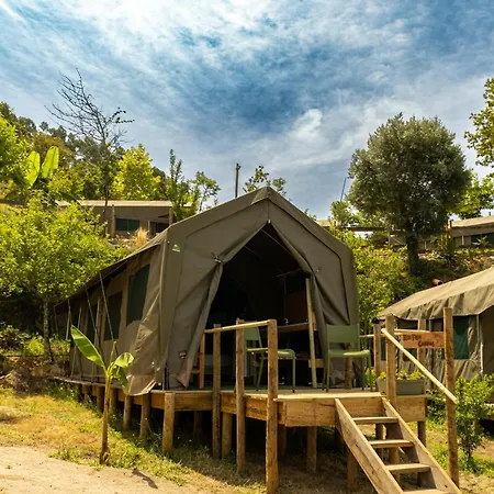 Safari Glamping Portugal Shark ラグジュアリーテント
